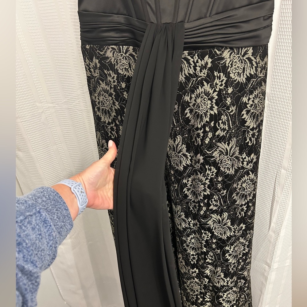 Camille La Vie Corseted Black and Gold Floral Lace Formal Gown - Picture 3 of 5